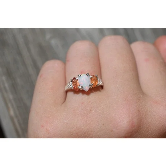 opal ring, Raw sapphire Gemstone, unique opal ring, jewelry for her, birthday - Picture 1 of 5